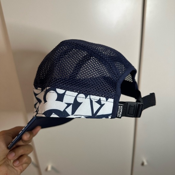 OUTDOOR RESEARCH RUNNING HAT - Picture 4 of 4